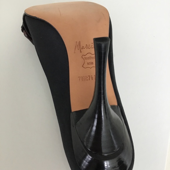 Marciano black satin open toe high heels shoes size 7 1/2 - Picture 5 of 10